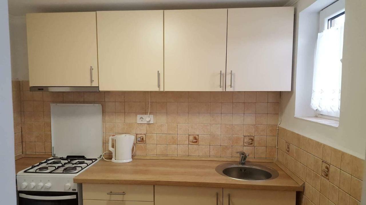 Jooremenyseg Vendeghaz Apartment *